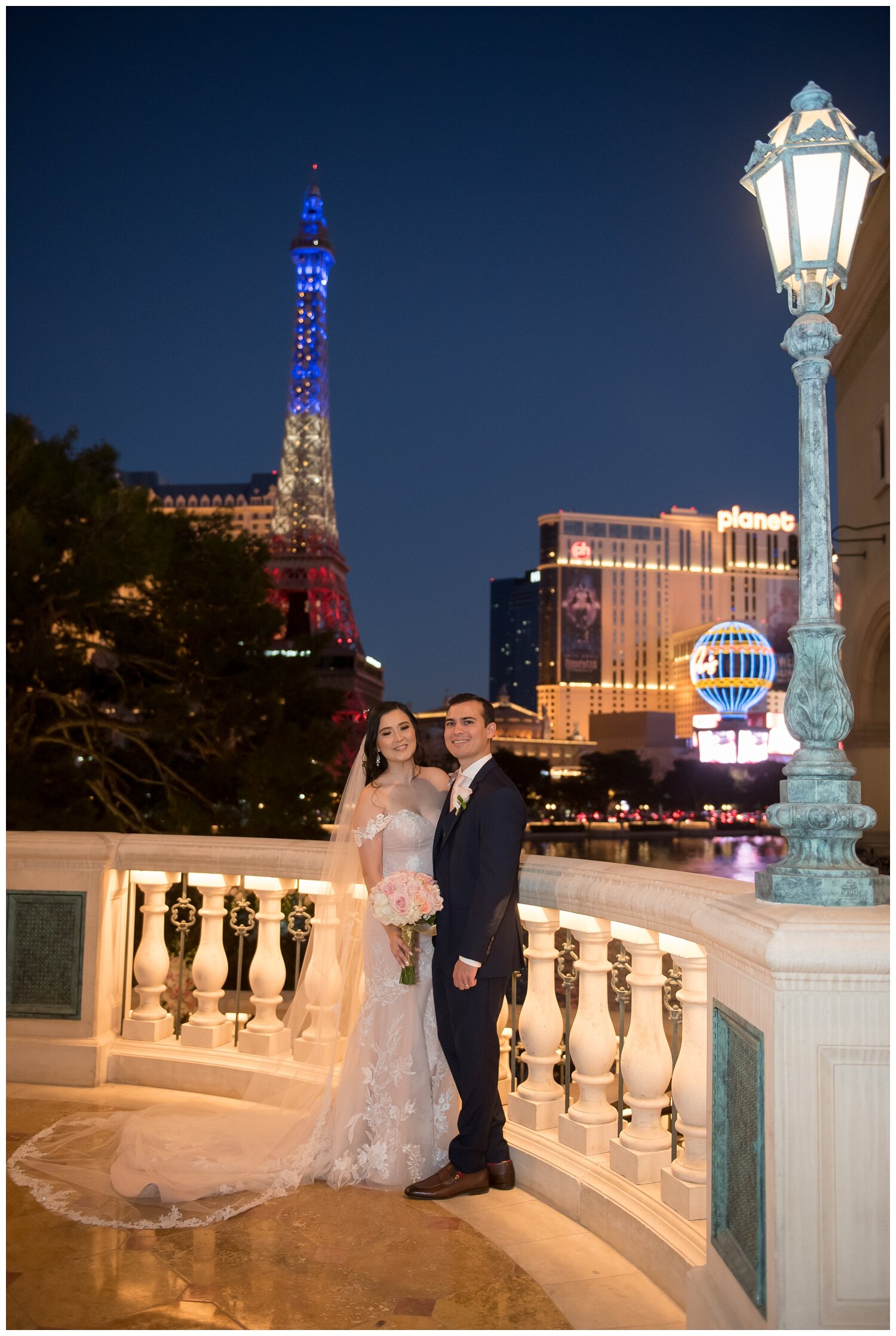 Bellagio_Las_Vegas_Wedding_photographer-01.jpg