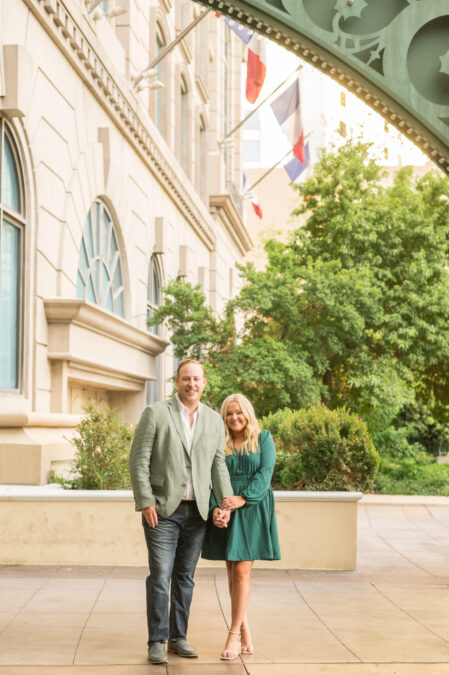 las vegas engagement couple photographed in paris las vegas