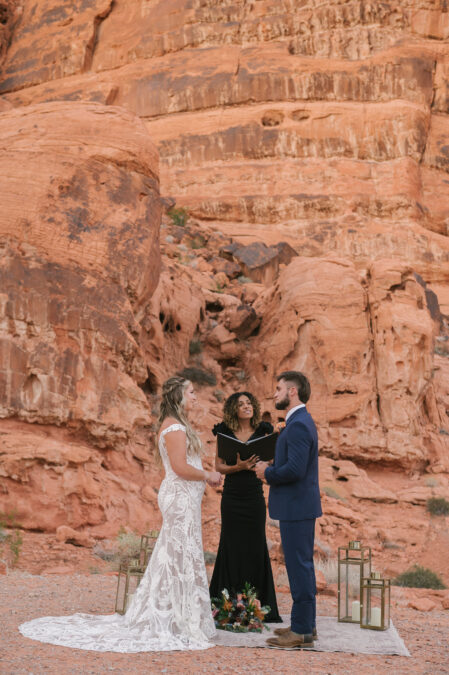 wedding ceremony at valley of fire 