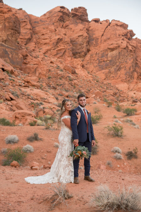 bride and groom portraits at valley of fire state park