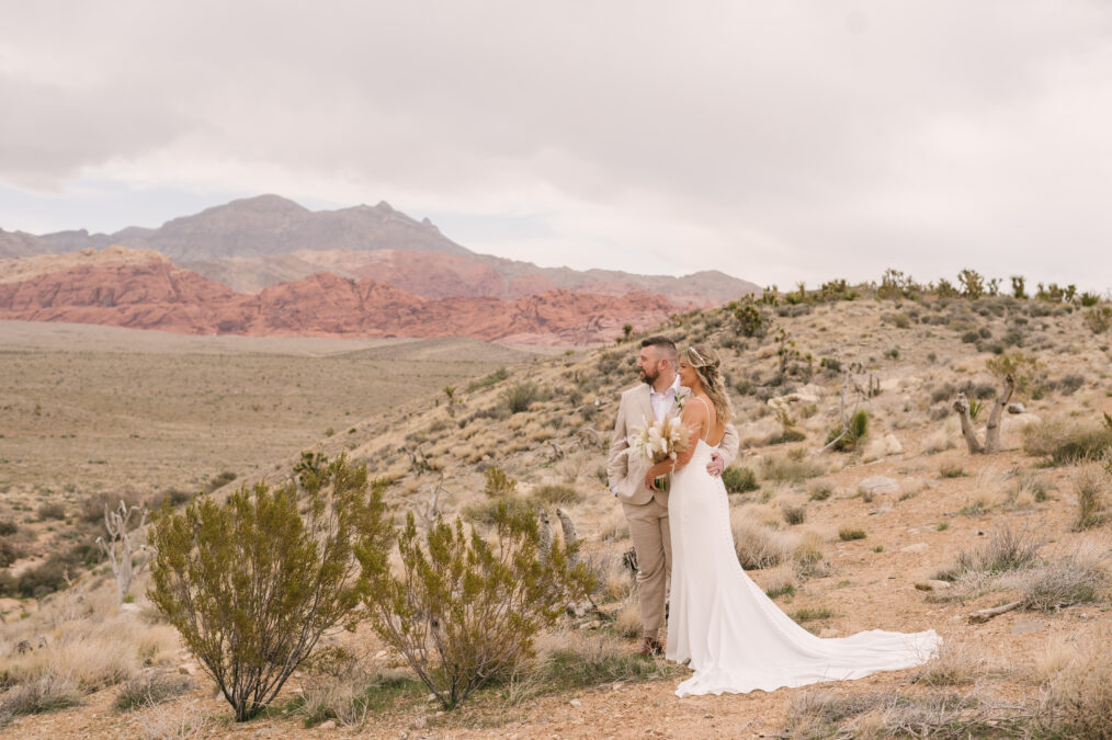 Red rock canyon at sunset for elopement 