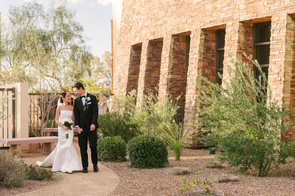 las vegas spring wedding bride and groom