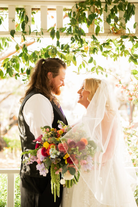 las vegas wedding bride and groom at springs preseve